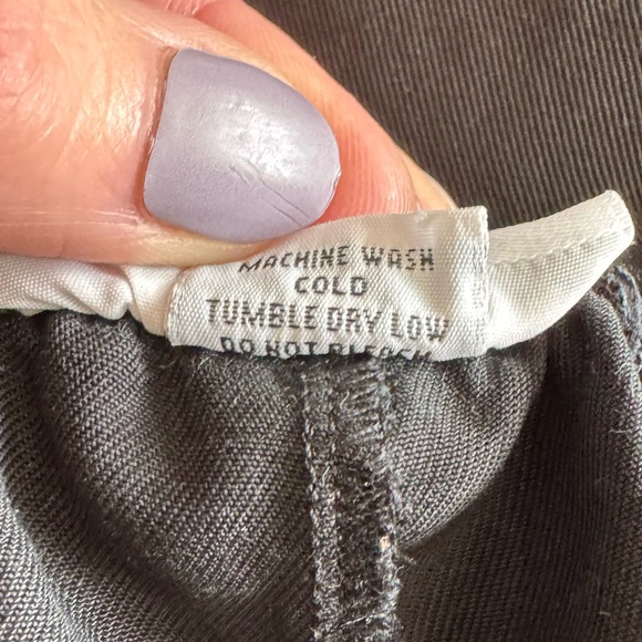 Bryn Walker Wide-Leg Pants 100% Tencel, elastic waist, Medium, black EUC - Picture 9 of 10